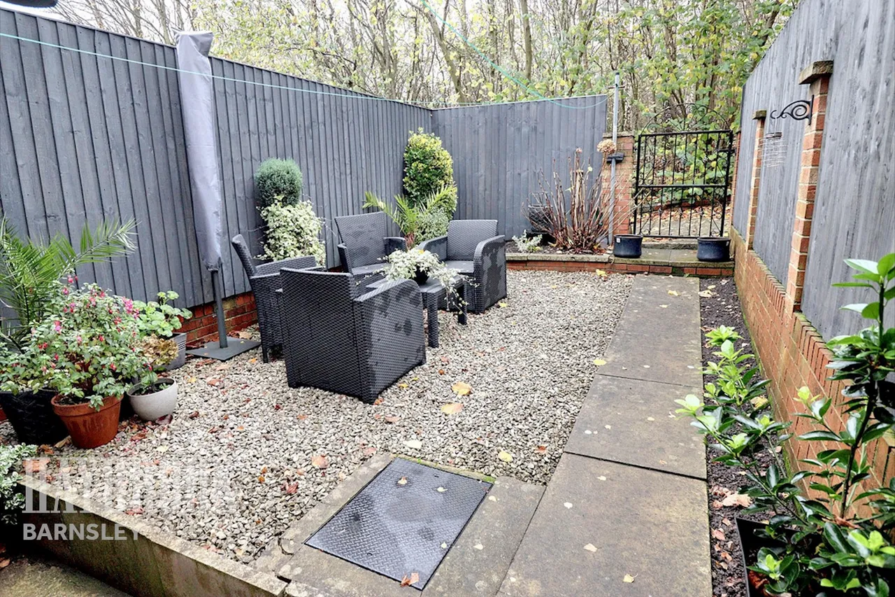 Oakwell Terrace, Barnsley, photo 15