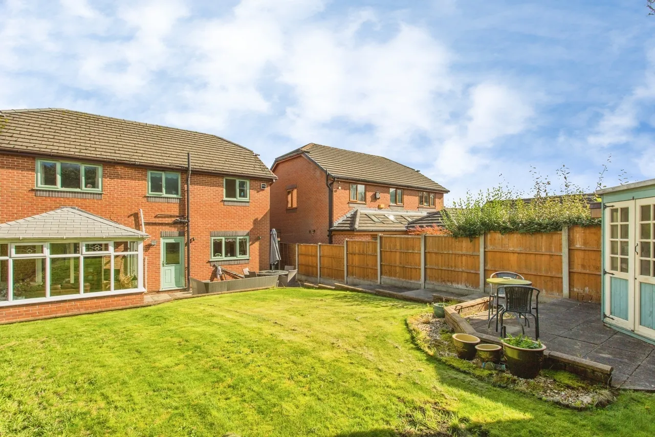 Preston Road, Clayton-le-Woods, PR6, photo 4