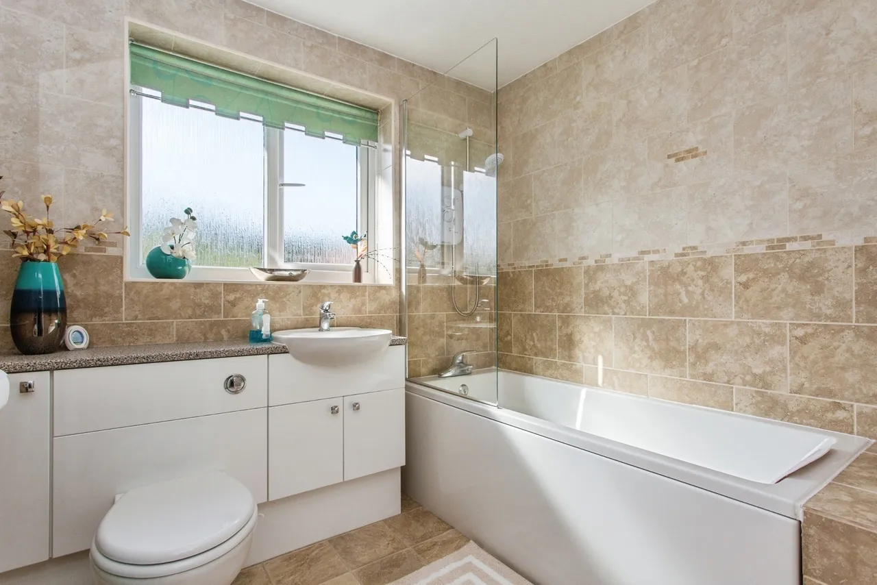 Preston Road, Clayton-le-Woods, PR6, photo 19
