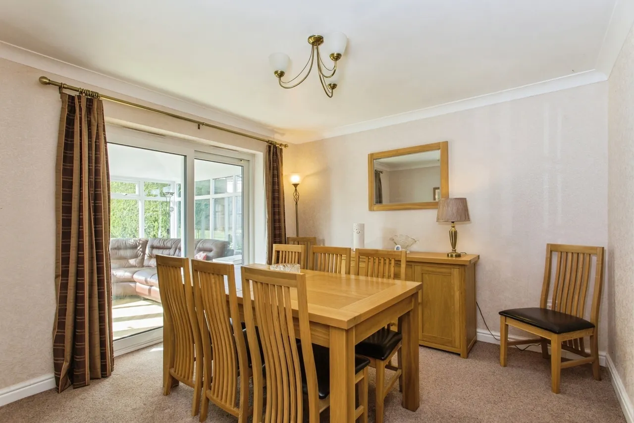 Preston Road, Clayton-le-Woods, PR6, photo 6