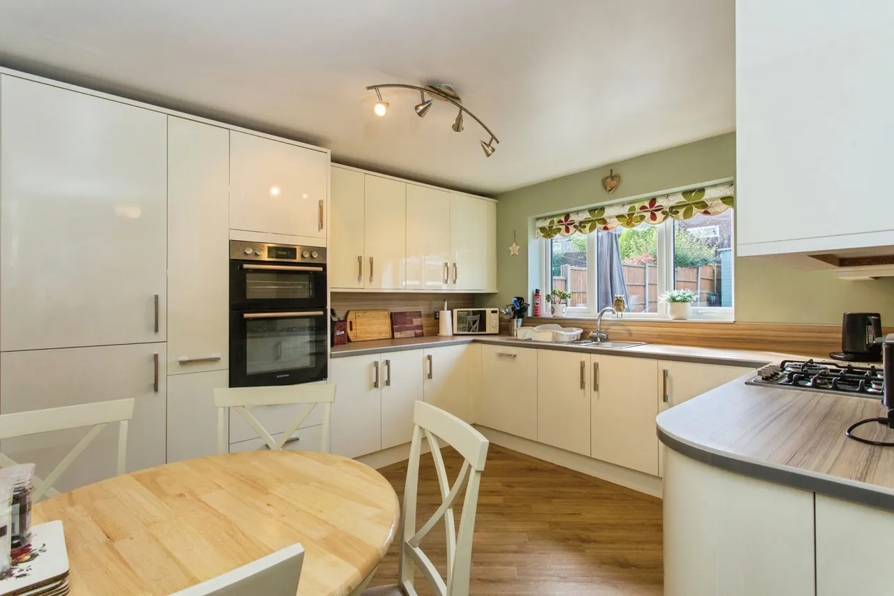 Preston Road, Clayton-le-Woods, PR6, photo 10