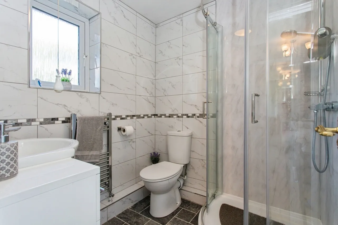Preston Road, Clayton-le-Woods, PR6, photo 16