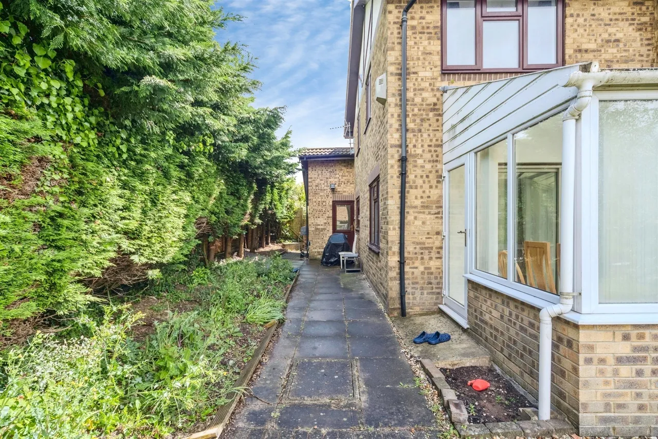 Illingworth Place, Oldbrook, MK6, photo 13