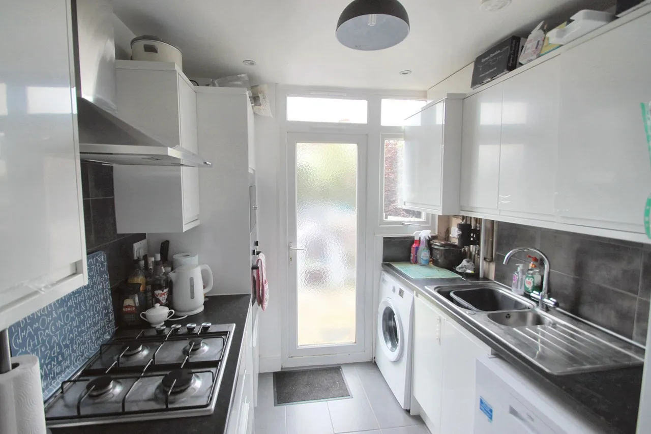 Forest Drive, Woodford Green, IG8, photo 3