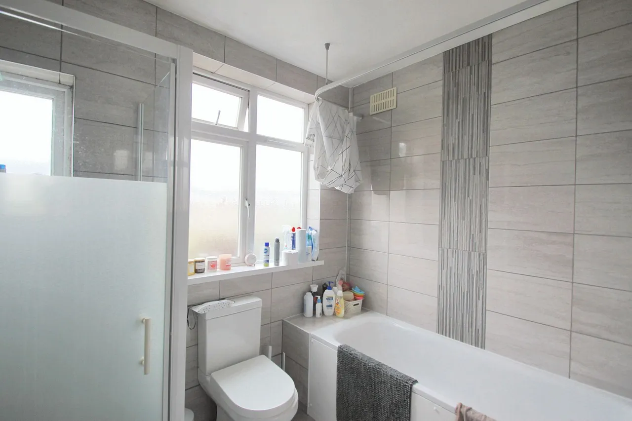 Forest Drive, Woodford Green, IG8, photo 13