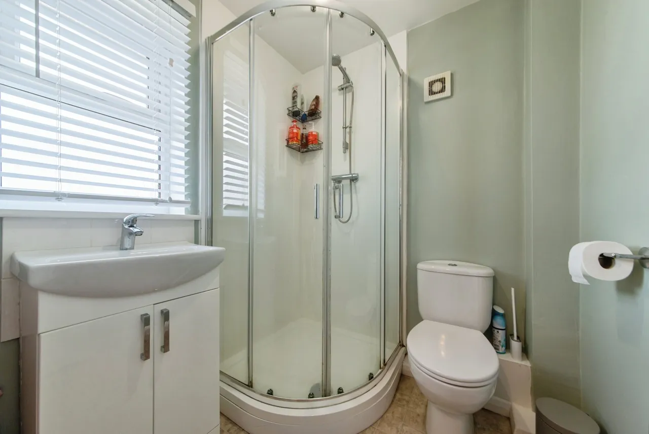 Rochester Close, Bracebridge Heath, Lincoln, Lincolnshire, LN4, photo 18