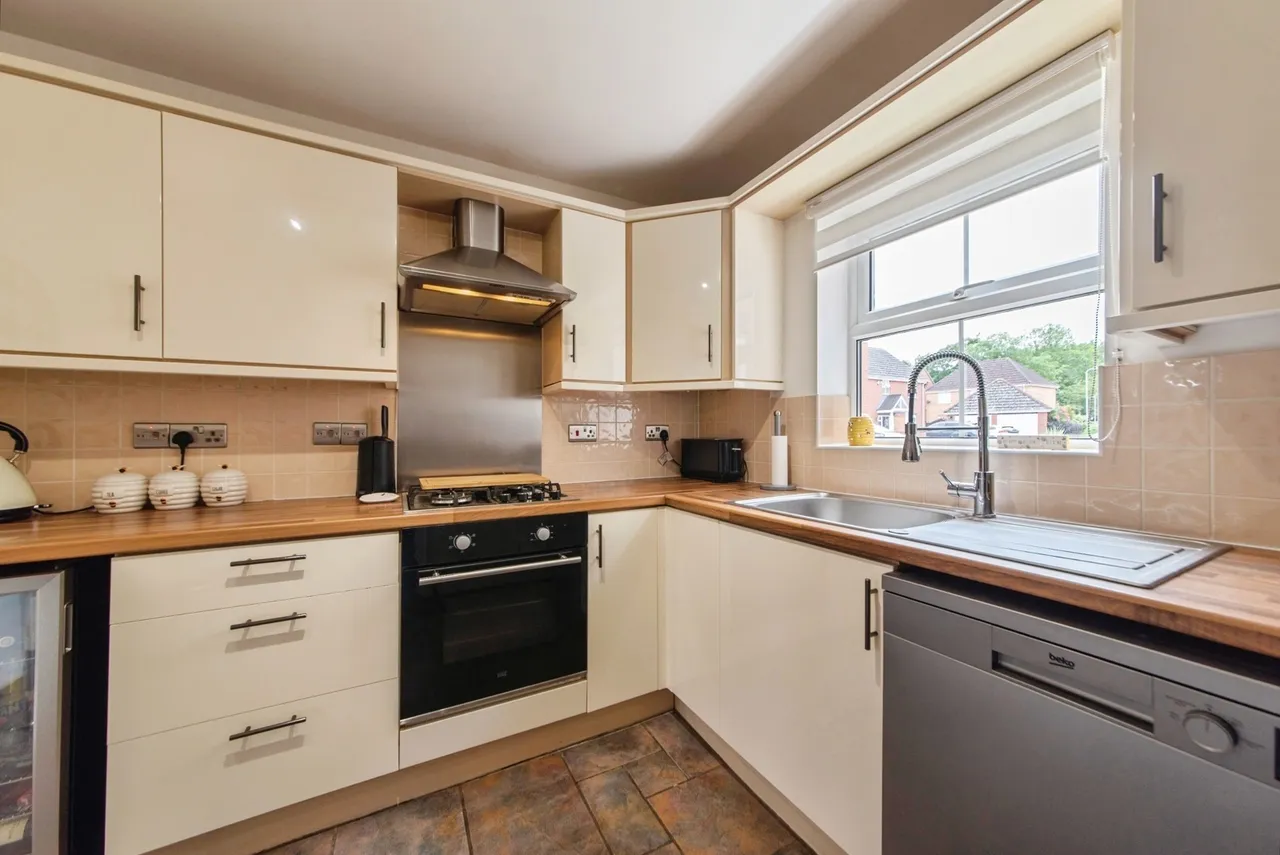 Rochester Close, Bracebridge Heath, Lincoln, Lincolnshire, LN4, photo 6