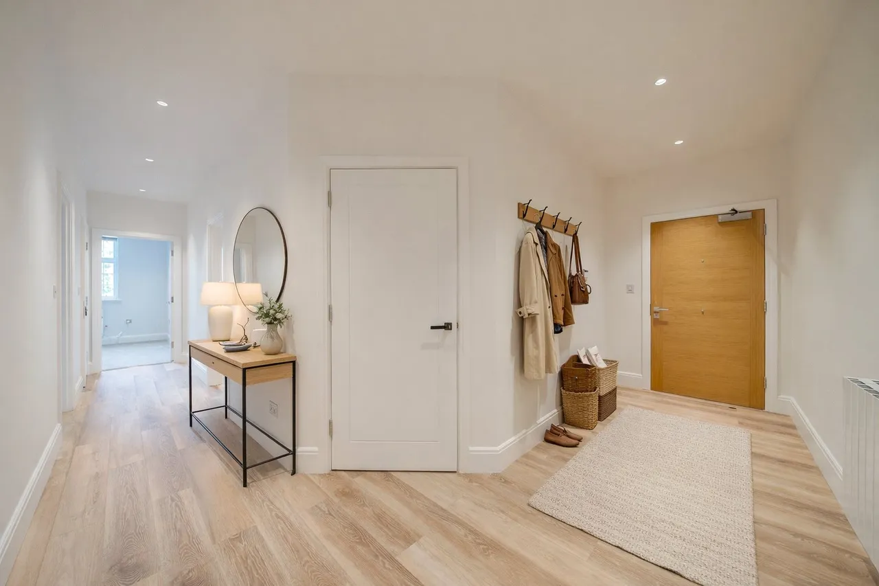 Green Lane, HA6, photo 9