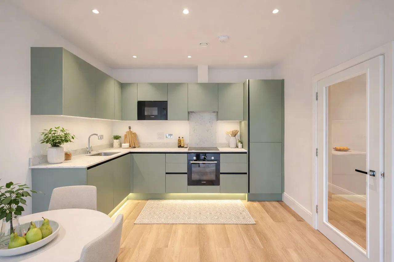 Green Lane, HA6, photo 2