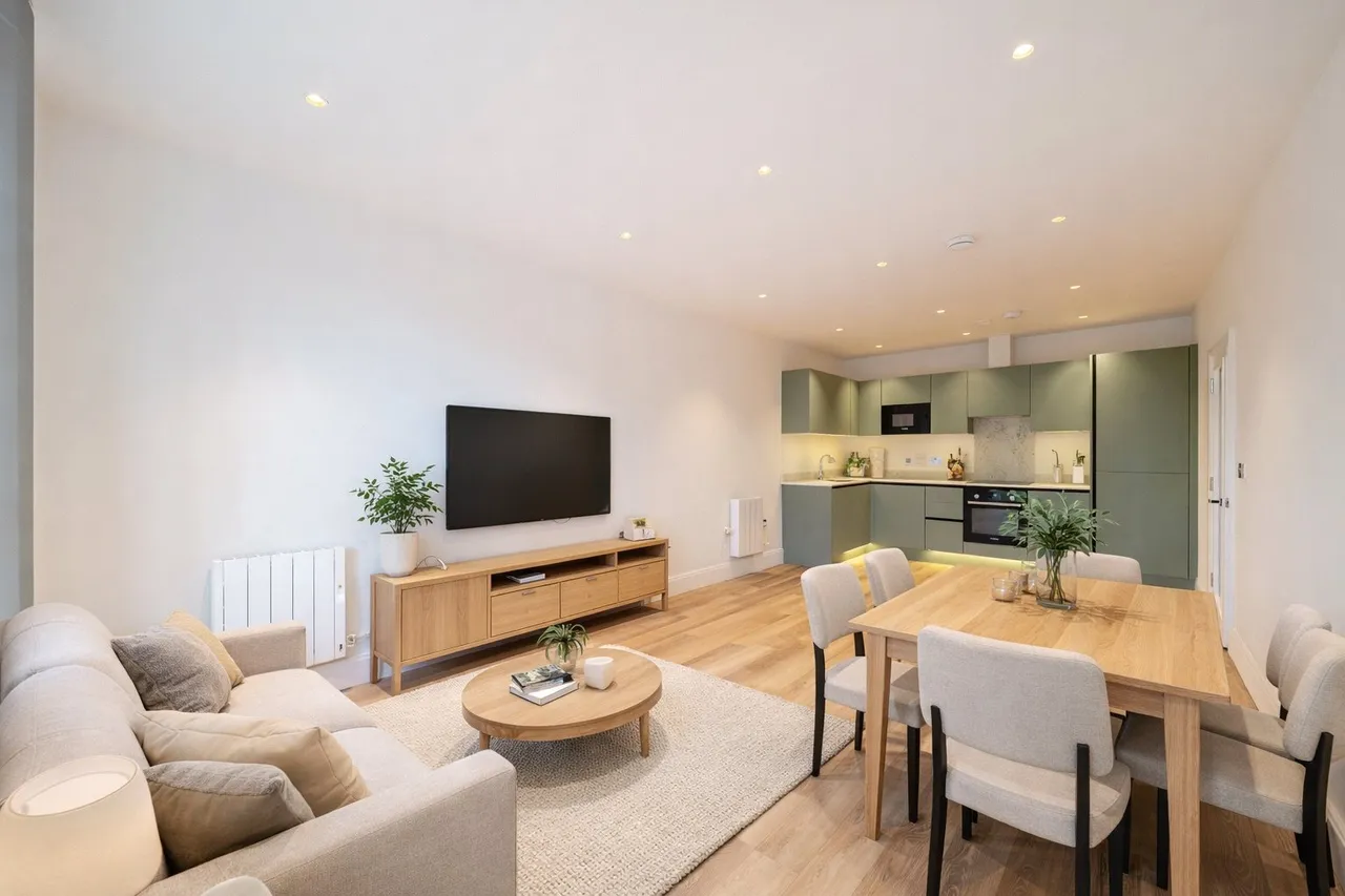 Green Lane, HA6, photo 3