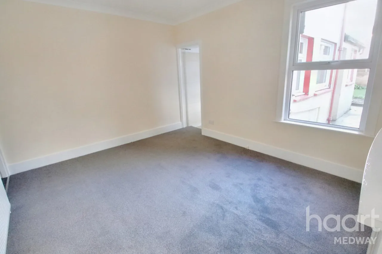 Wykeham Street, Rochester, ME2, photo 12