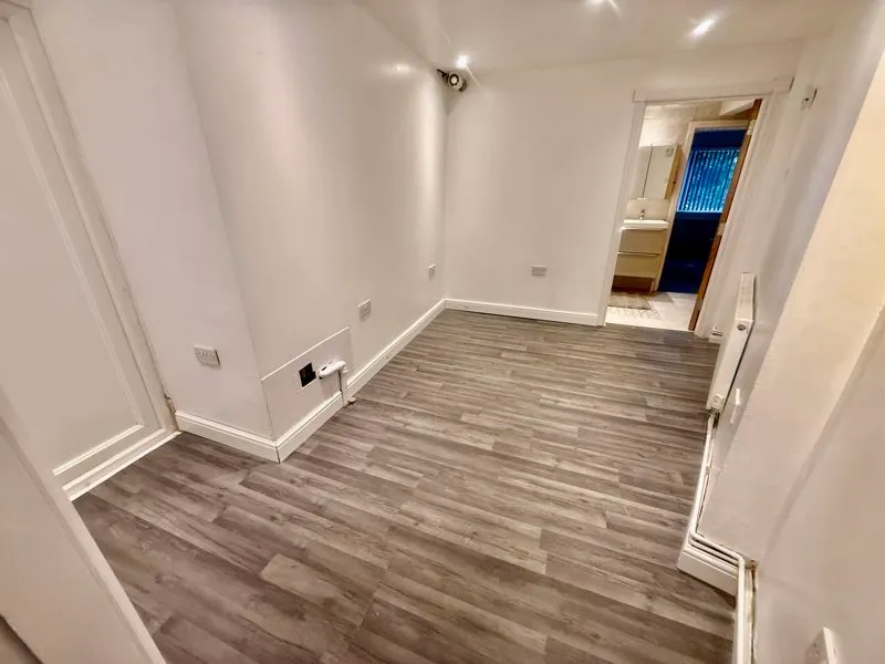 Wood End Lane, Erdington, B24, photo 13