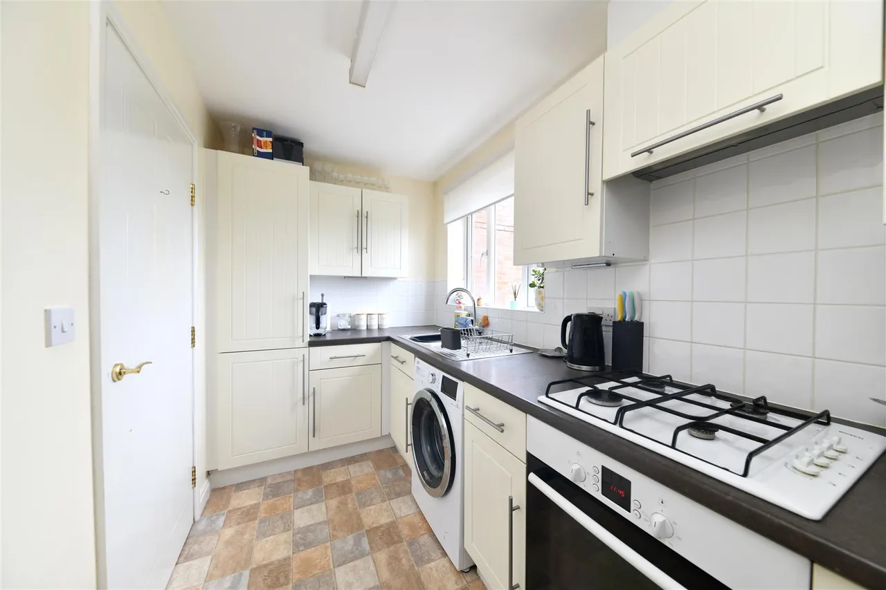 Fairfield Crescent, Stevenage, SG1 6GF, photo 4