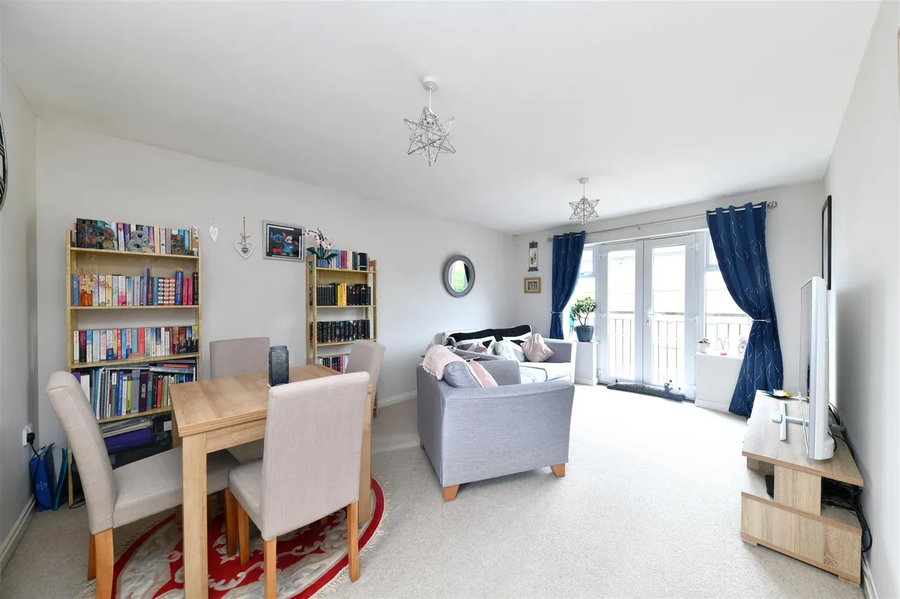 Fairfield Crescent, Stevenage, SG1 6GF, photo 9