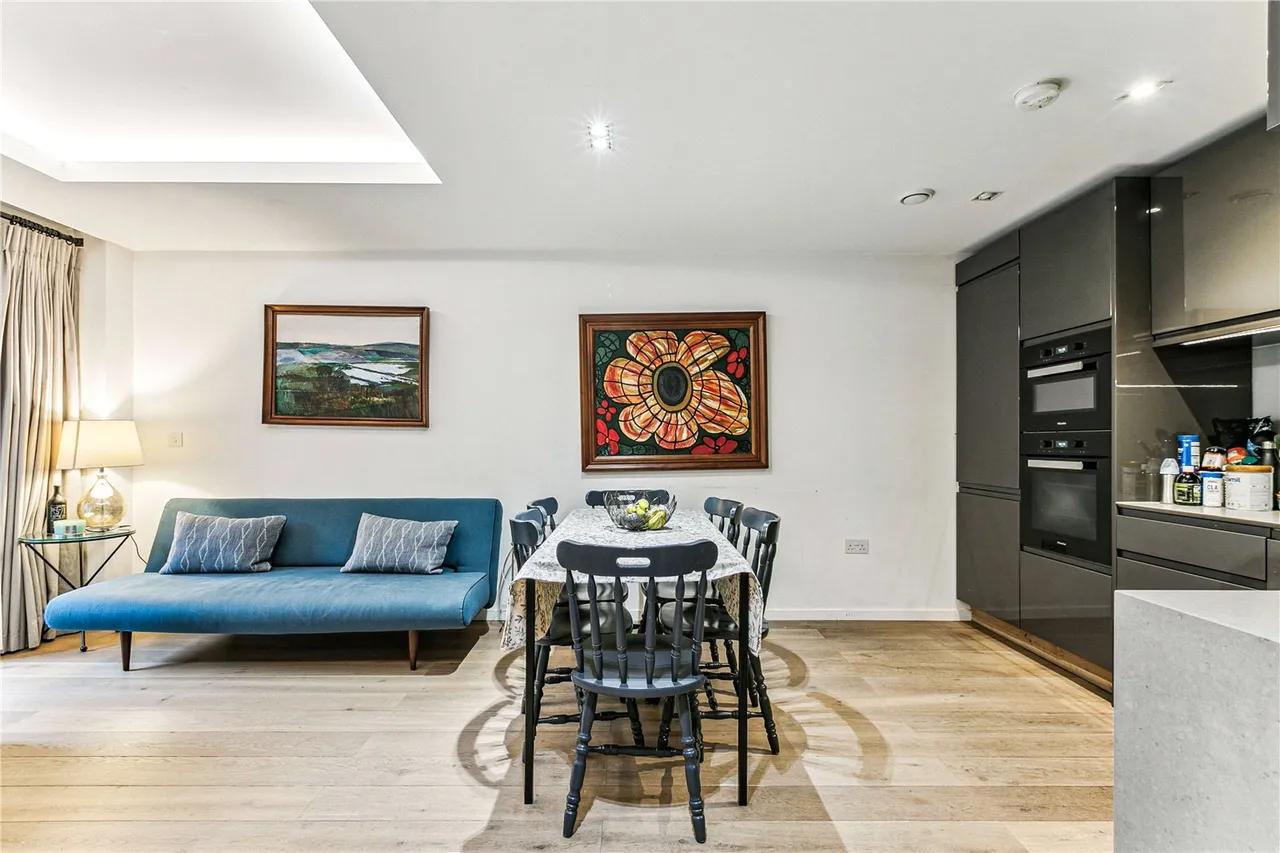 Farm Lane, London, SW6, photo 2