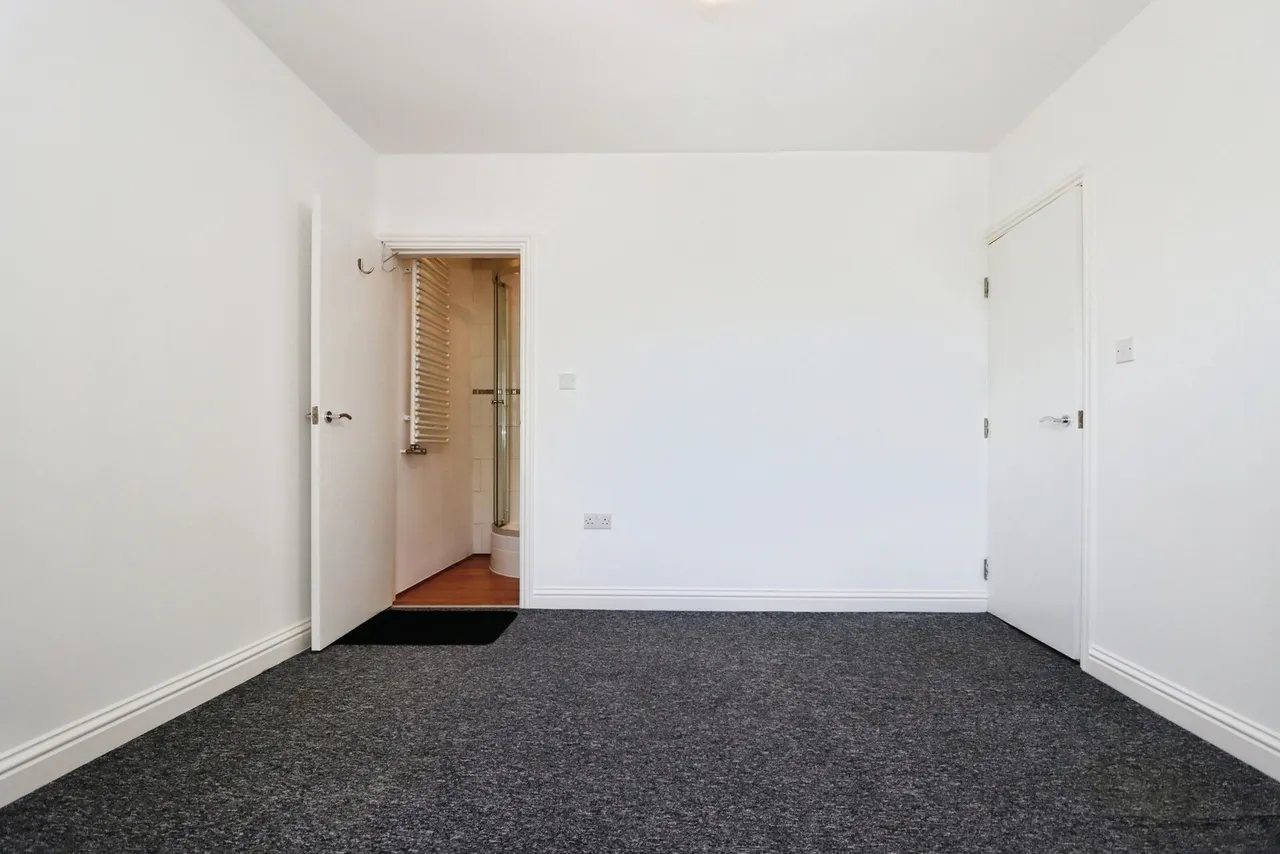 Two Mile Hill Road, Kingswood, Bristol, BS15, photo 5