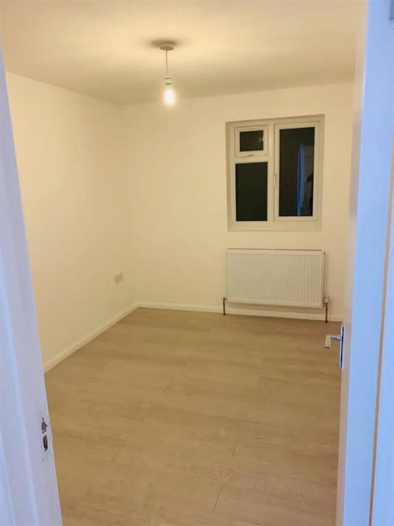 Gresham Drive, Romford, RM6, photo 5