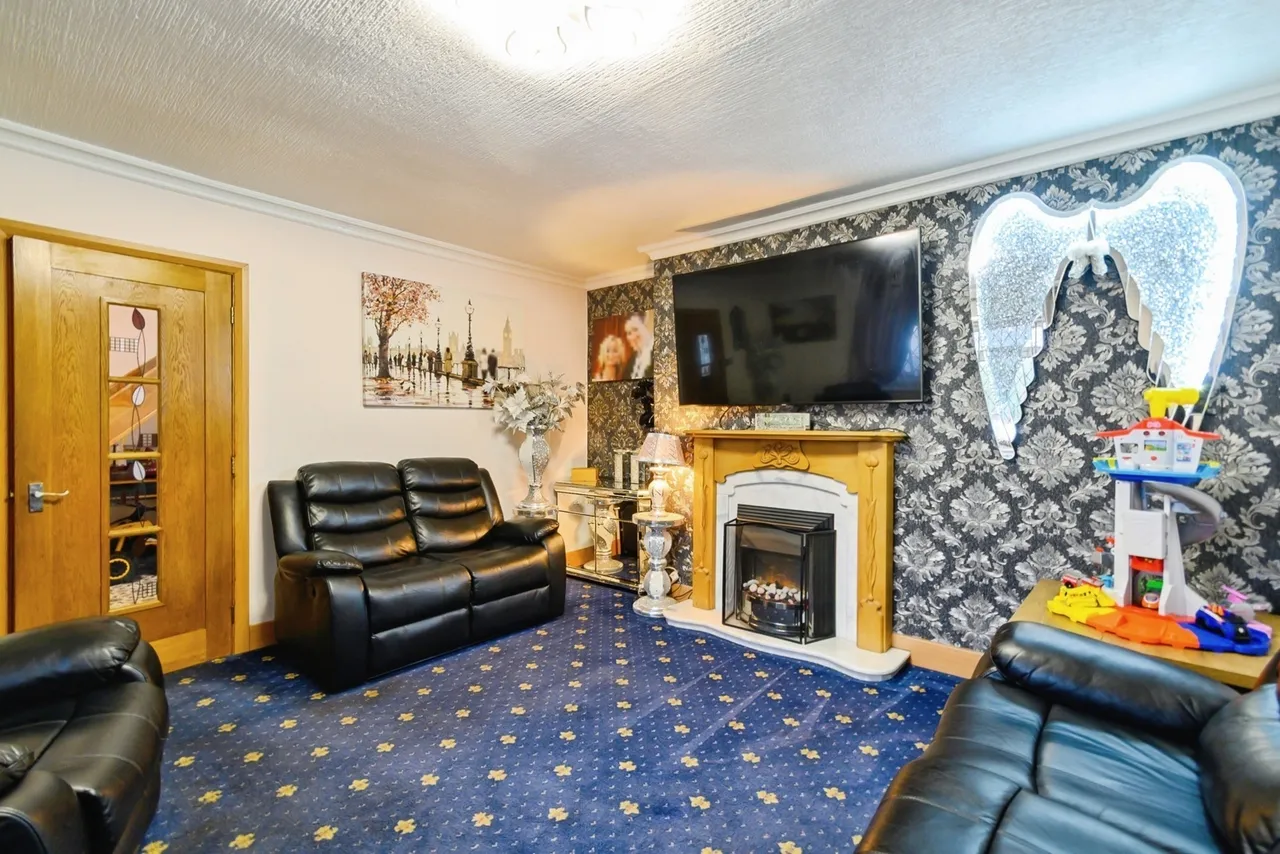 Baron Fold Crescent, Manchester, M38, photo 5