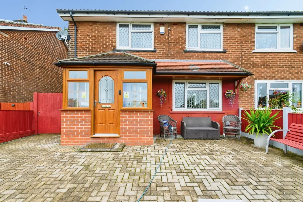 4 bed house for sale, Baron Fold Crescent, Manchester, M38