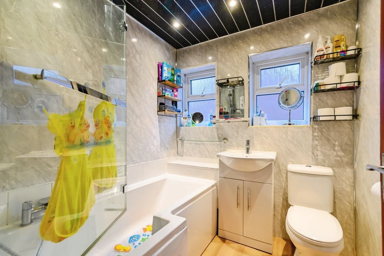 Baron Fold Crescent, Manchester, M38, photo 16