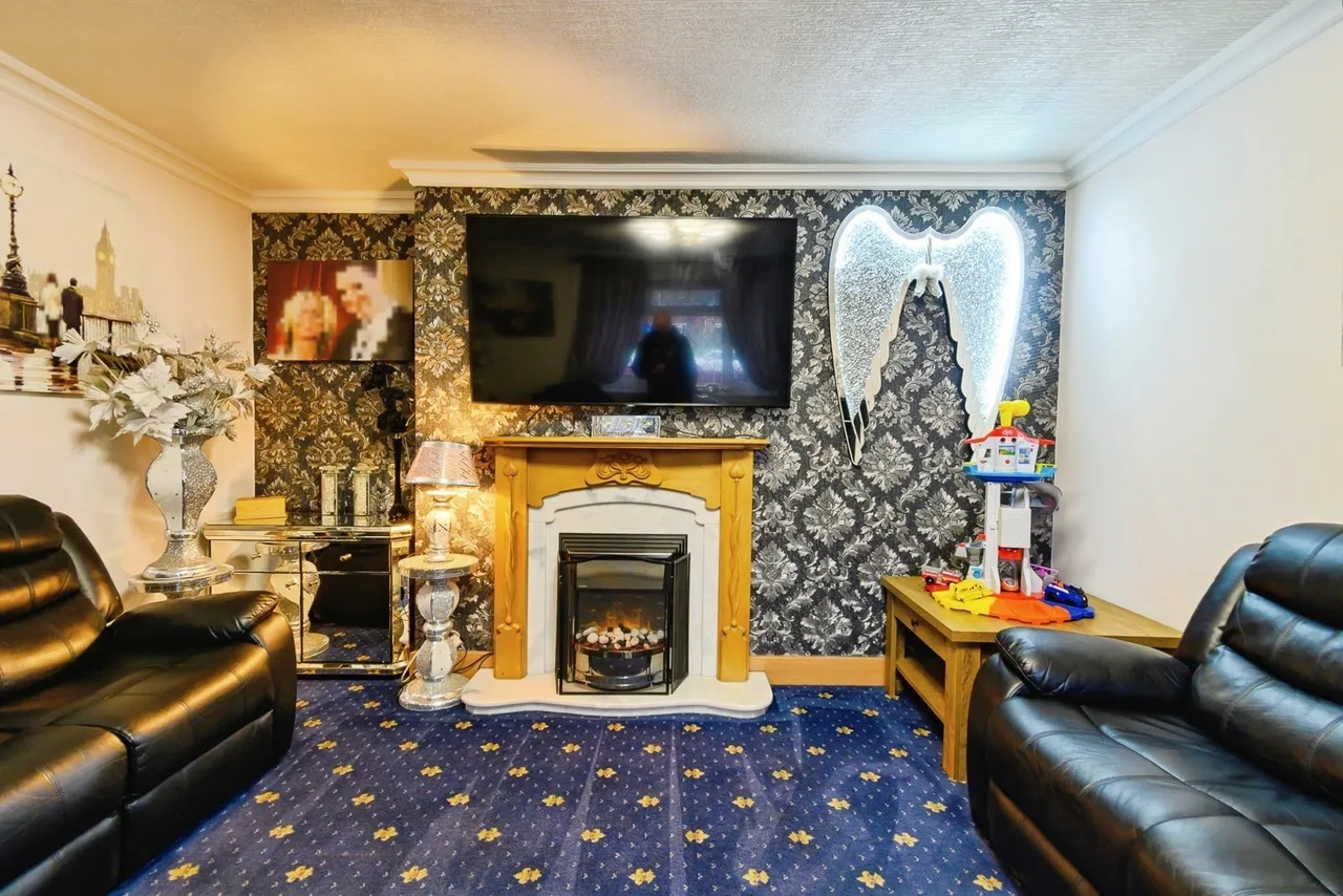 Baron Fold Crescent, Manchester, M38, photo 4