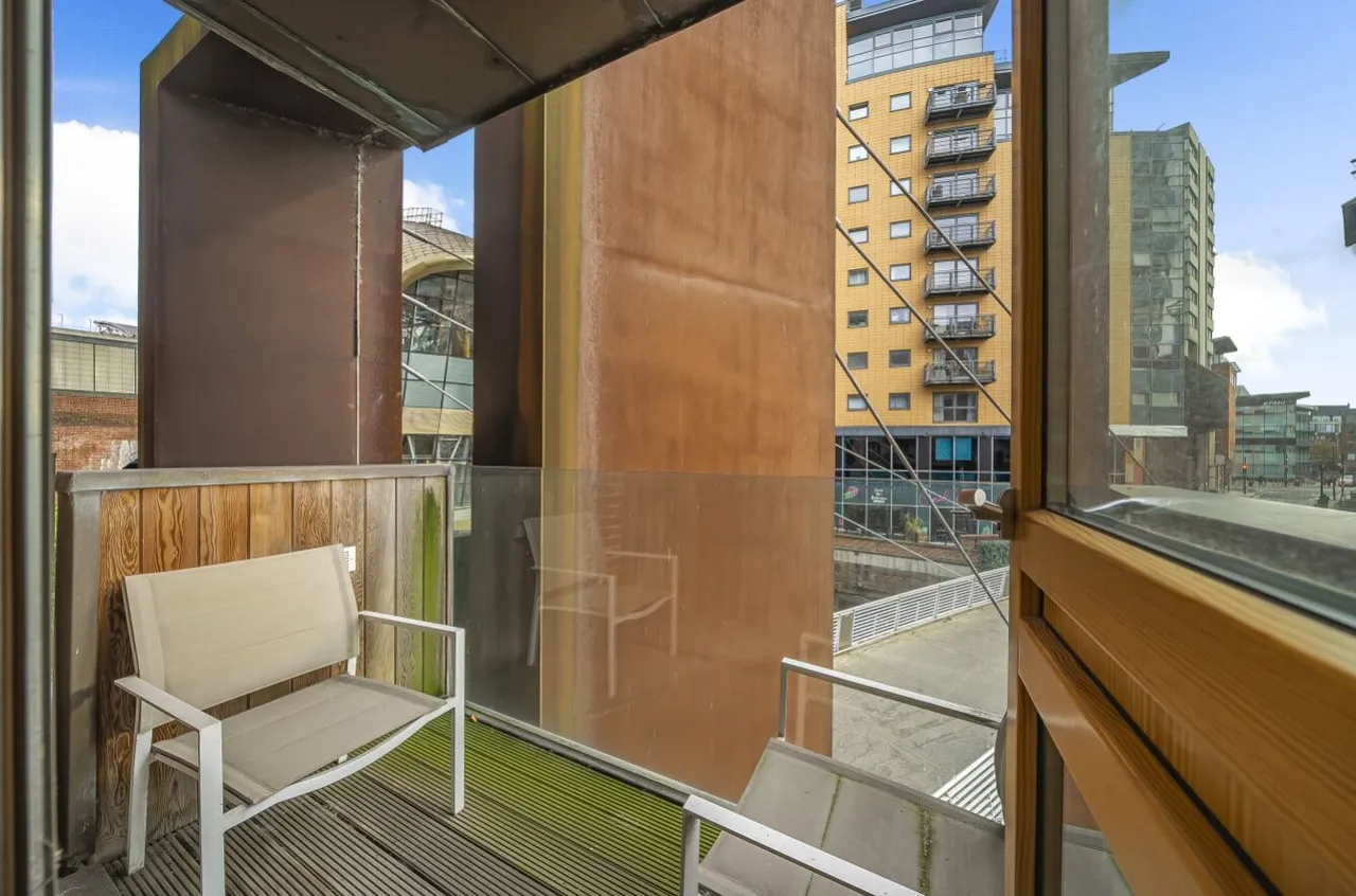 Wharf Approach, Leeds, LS1, photo 6
