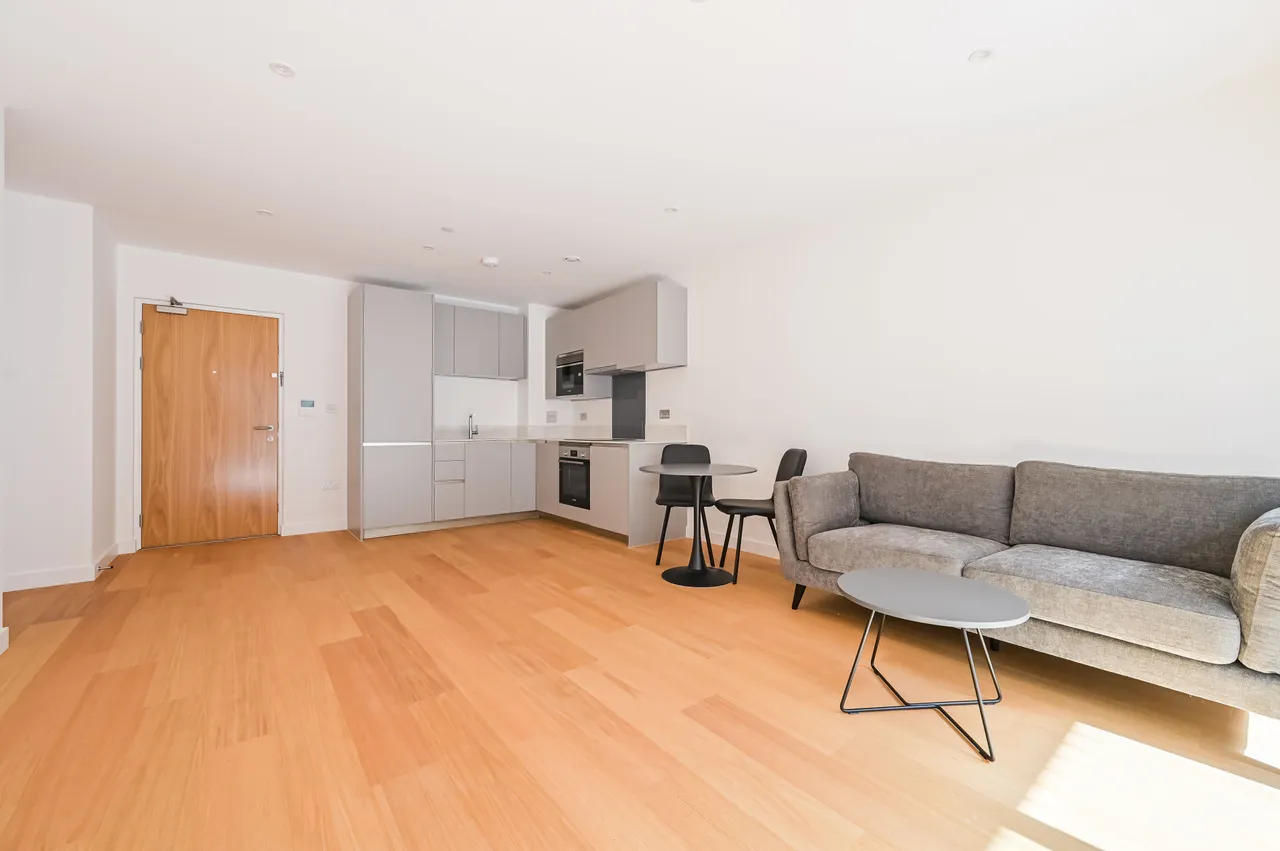 London, N17, photo 6