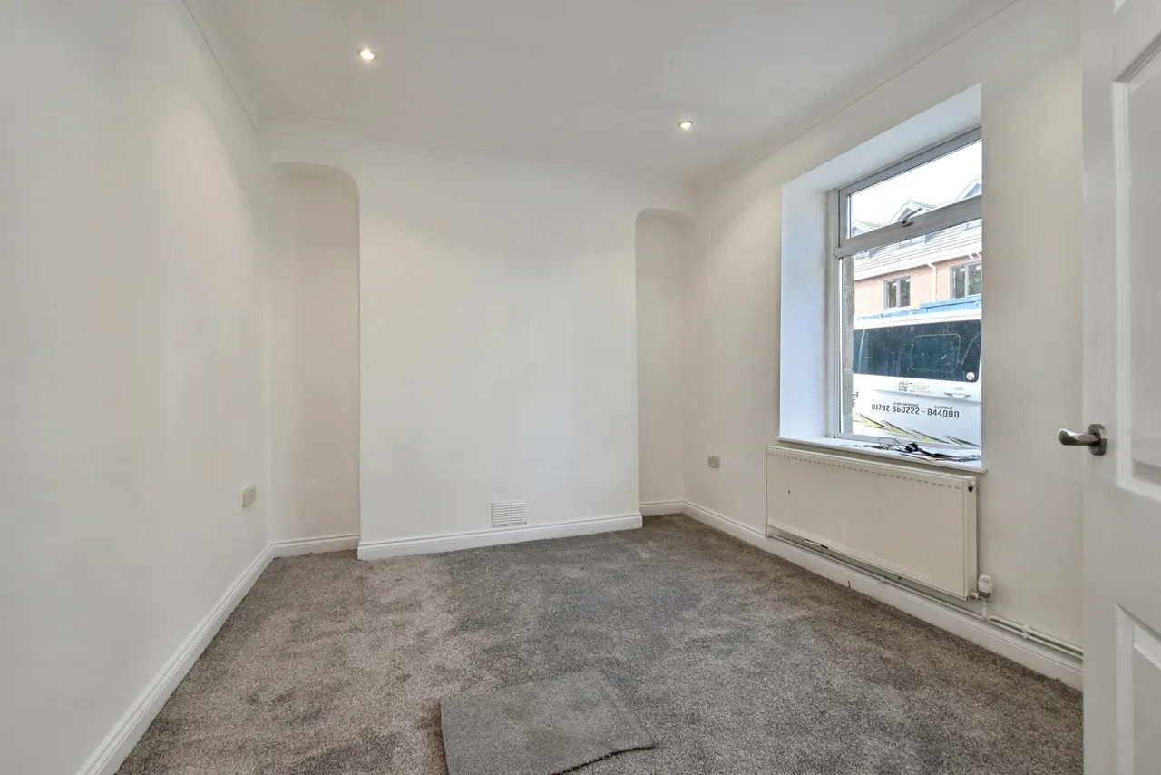 Church Street, Swansea, SA8, photo 5