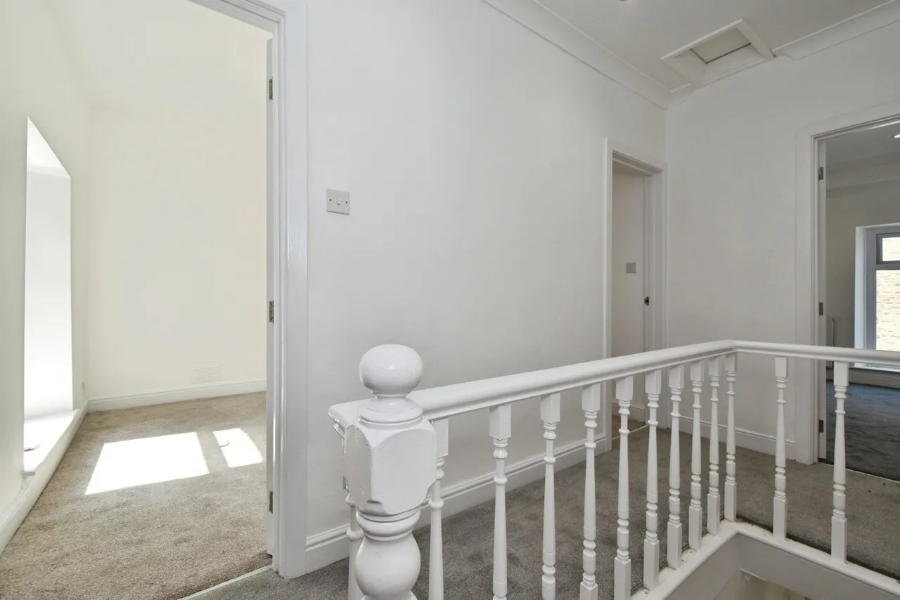 Church Street, Swansea, SA8, photo 10