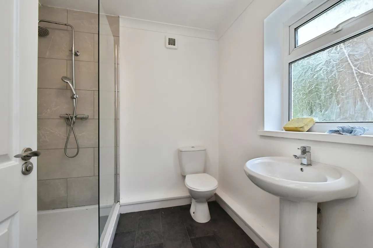 Church Street, Swansea, SA8, photo 9