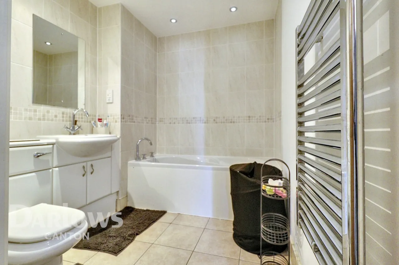 Ferry Court, Cardiff, photo 11