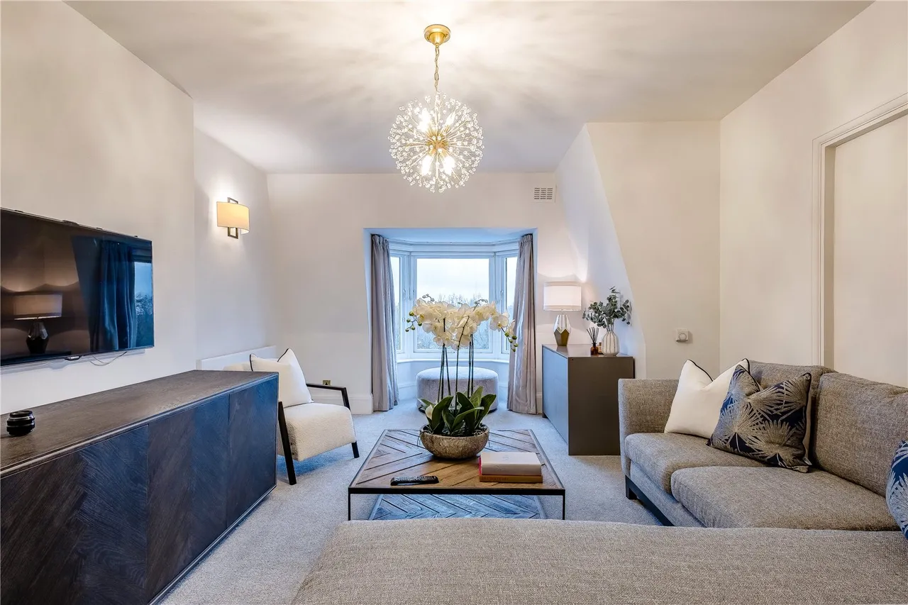 4 bed flat to rent, Park Road, St John's Wood, NW8