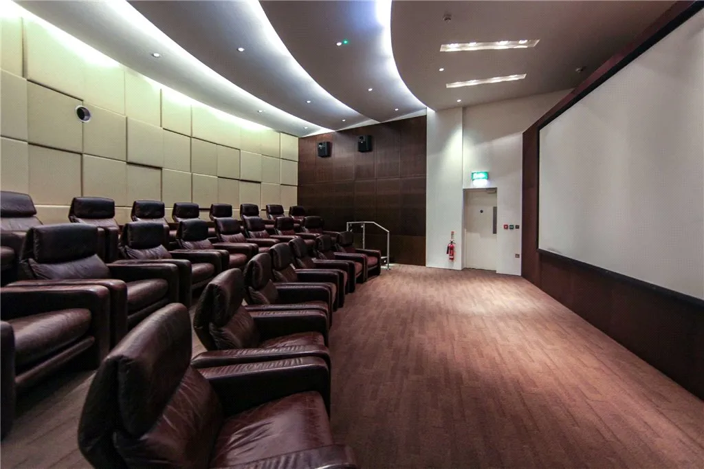 Pan Peninsula Square, London, E14, photo 10