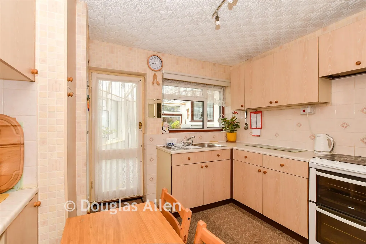 Romney Road, Billericay, CM12, photo 6