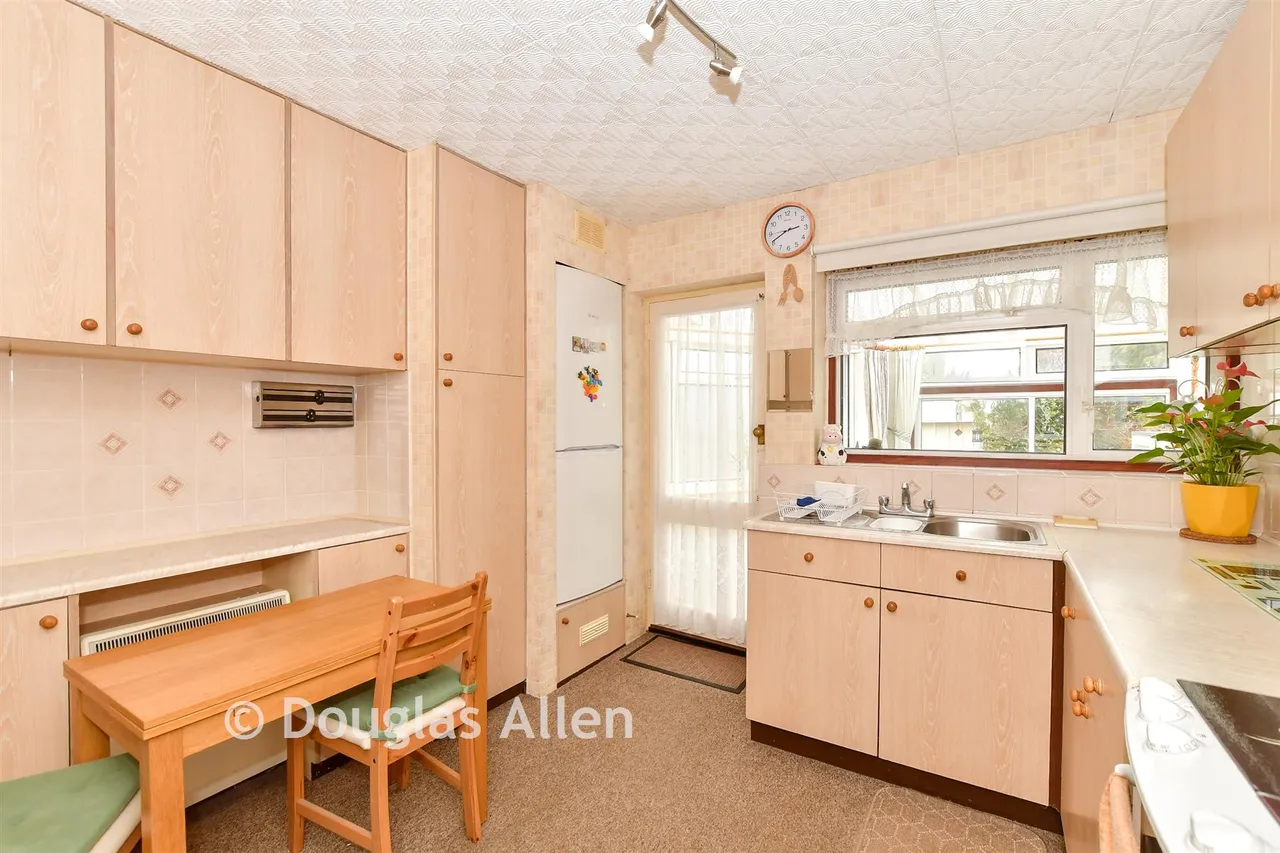 Romney Road, Billericay, CM12, photo 7