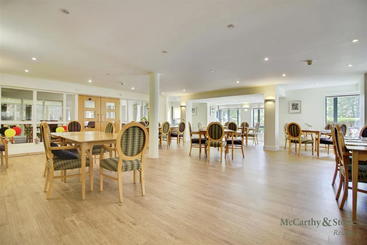 Darkes Lane, Potters Bar, EN6, photo 7