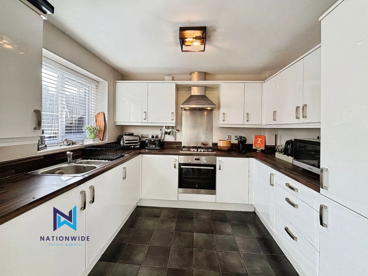 Bradley Close, Wigan, Lancashire, WN6 0GL, photo 8