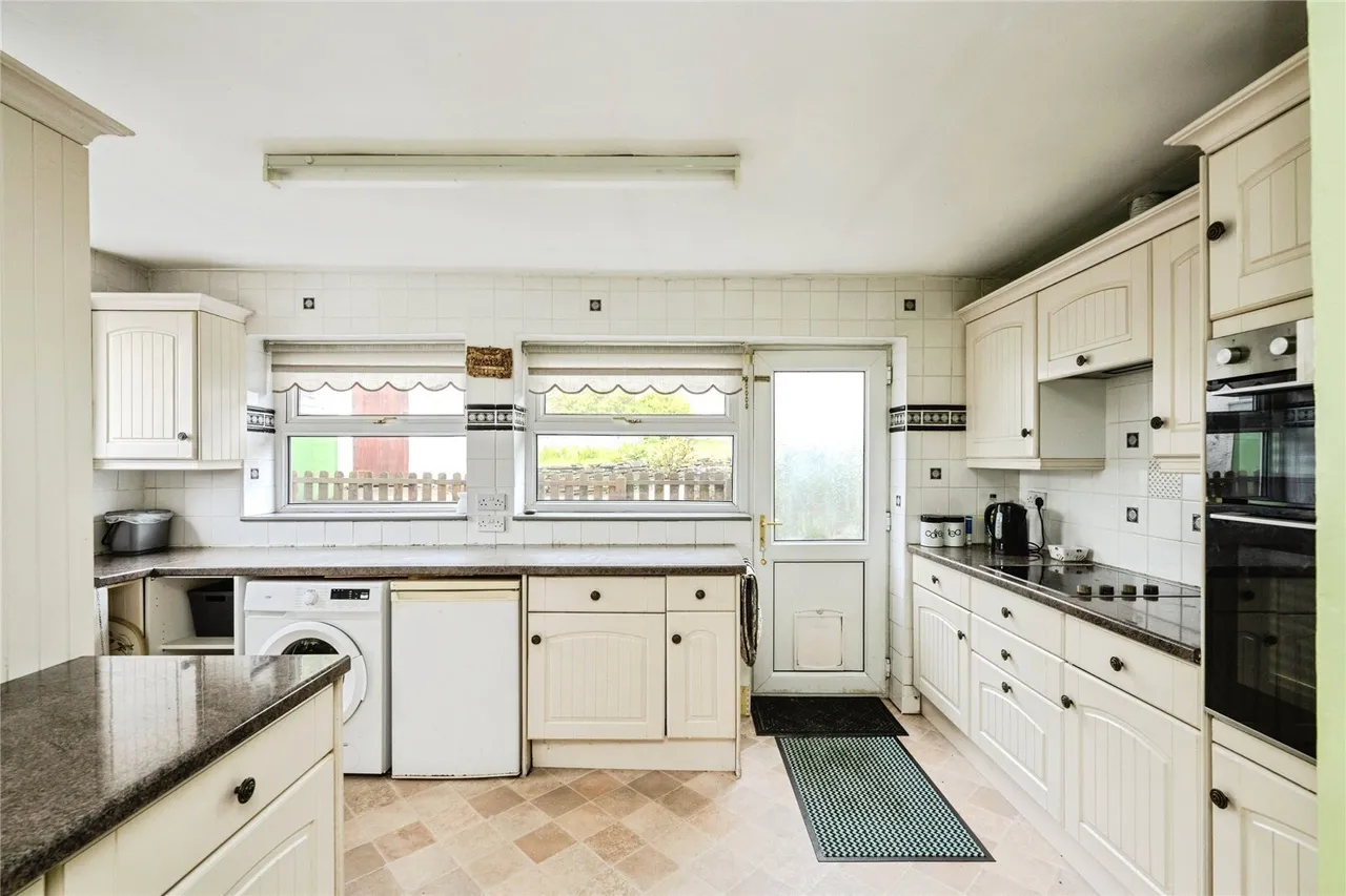 Ynysmeudwy Road, Pontardawe, SA8, photo 4