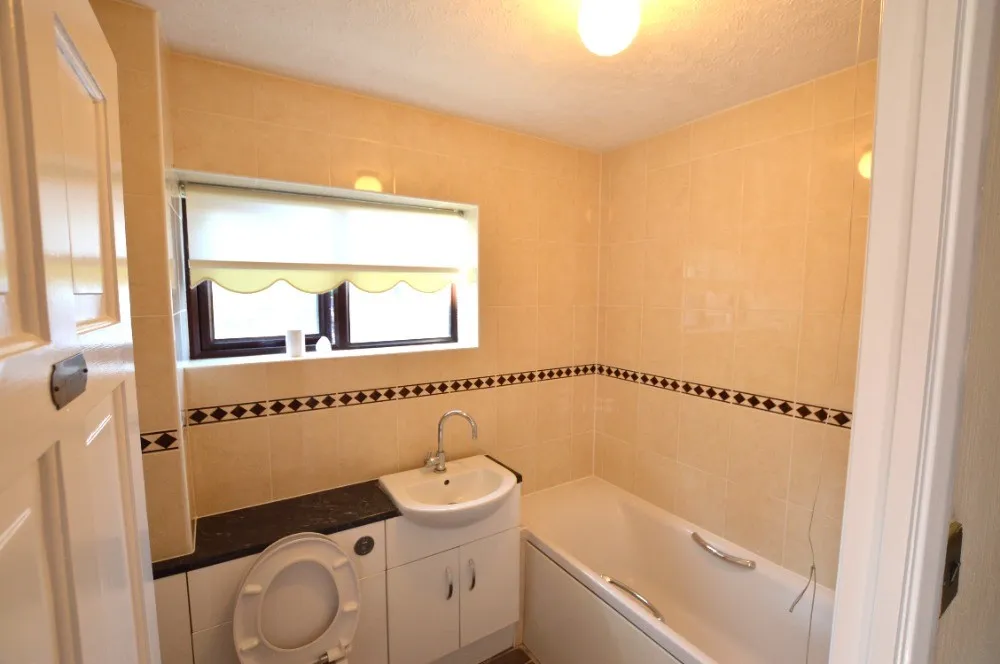 Knights Manor Way, Dartford, kent, DA1 5SD, photo 9