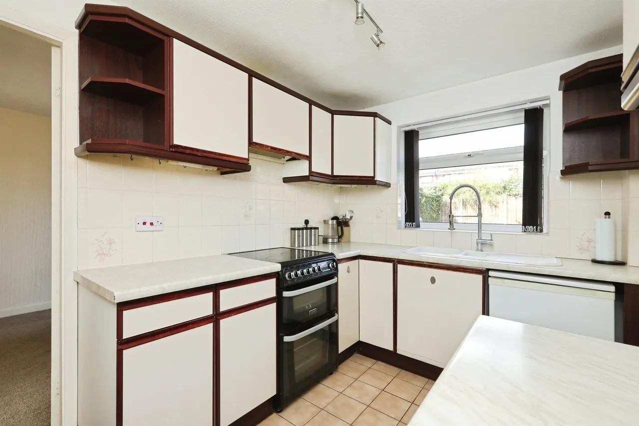 Leeds Avenue, North Anston, Sheffield, photo 5