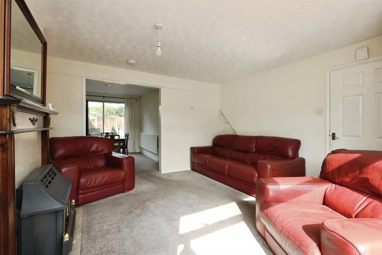 Leeds Avenue, North Anston, Sheffield, photo 2