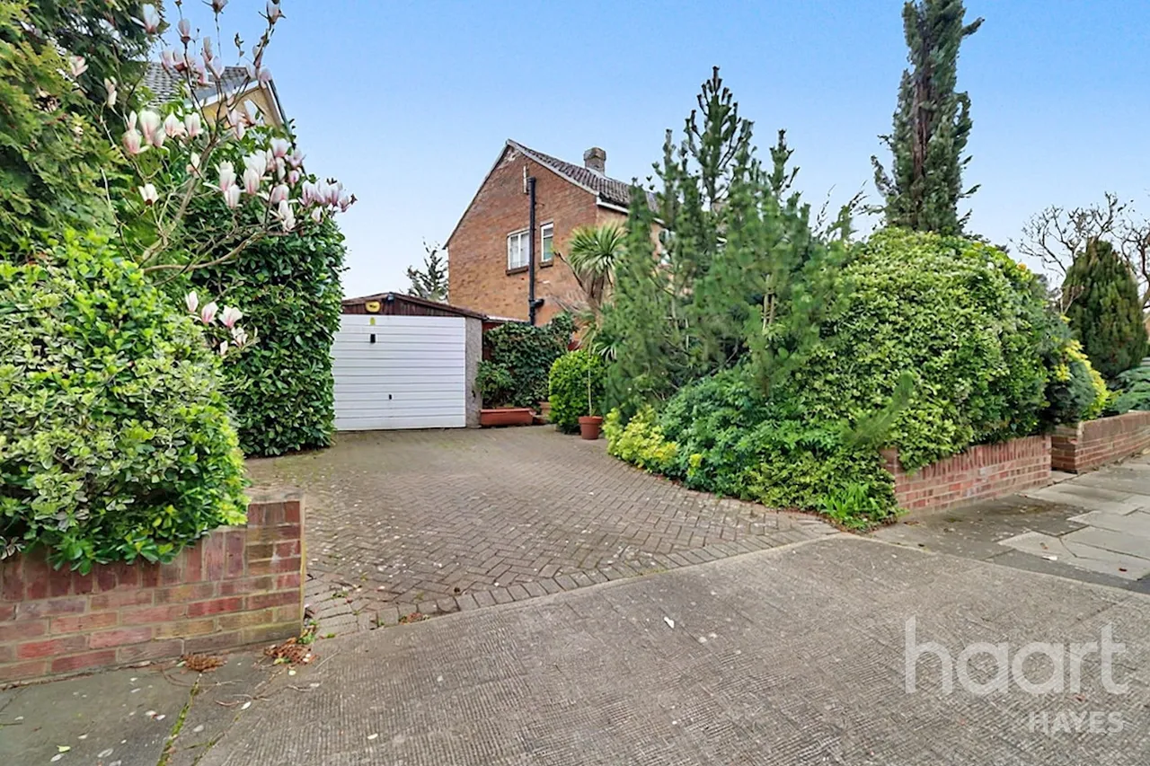Hornbeam Road, Hayes, UB4, photo 10