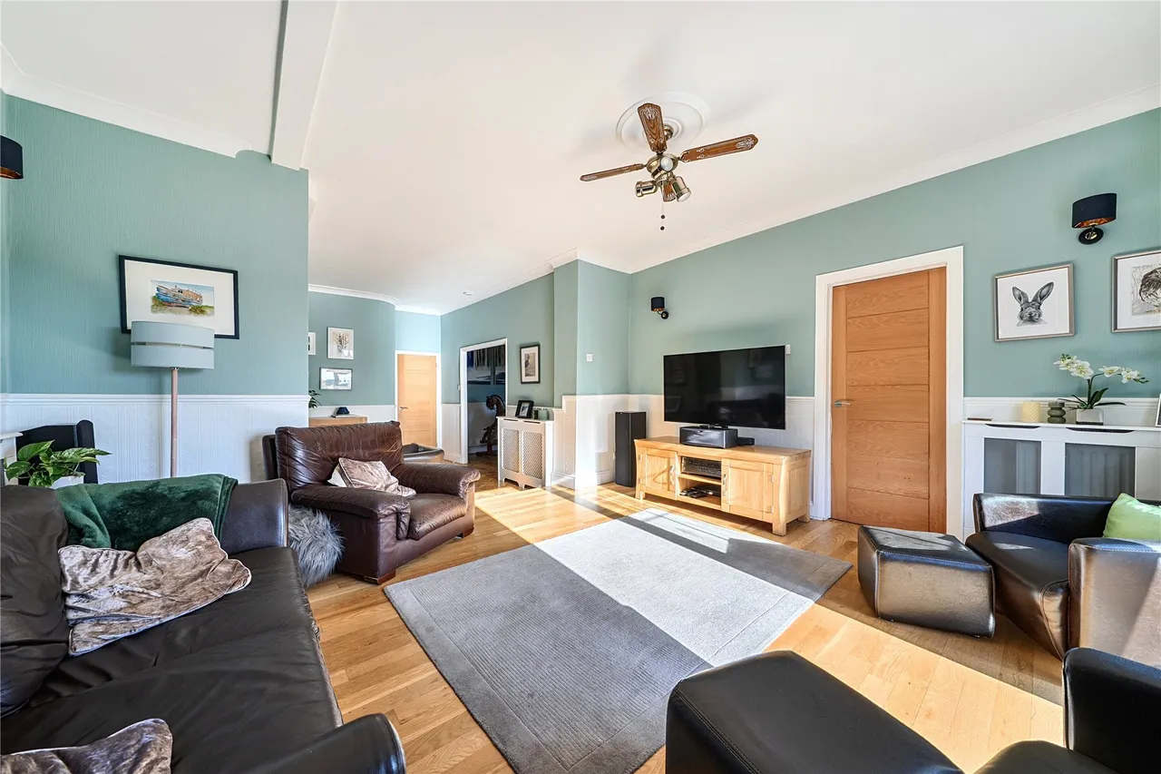 Sutherland Avenue, Biggin Hill, TN16, photo 4