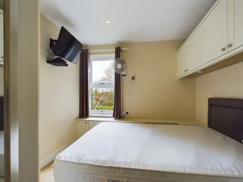 The Lawns Drive, Broxbourne EN10 7BU, photo 7