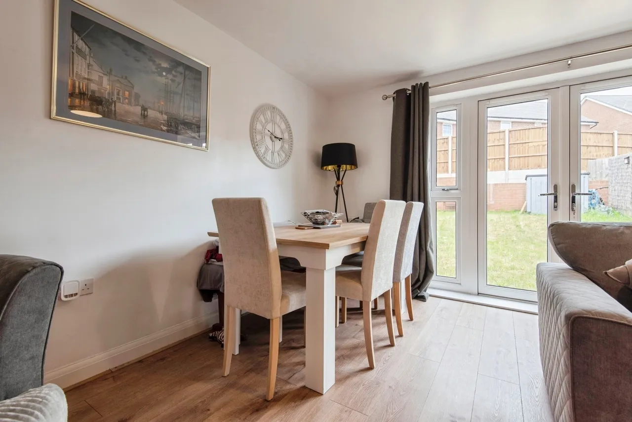 Belpaire Close, Lower Stondon, Henlow, Hertfordshire, SG16, photo 19