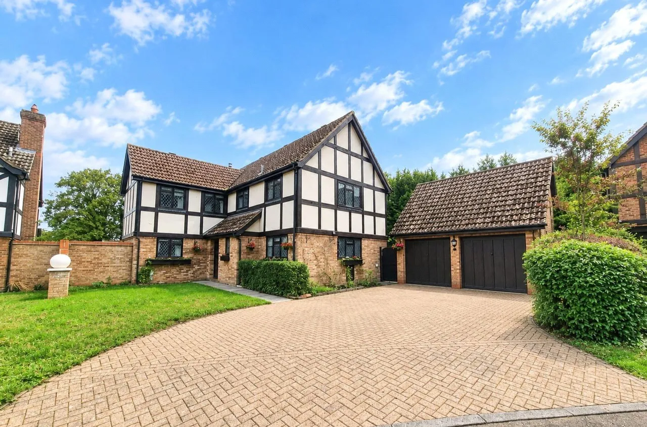 5 bed property to rent, Forest End, Kennett, CB8