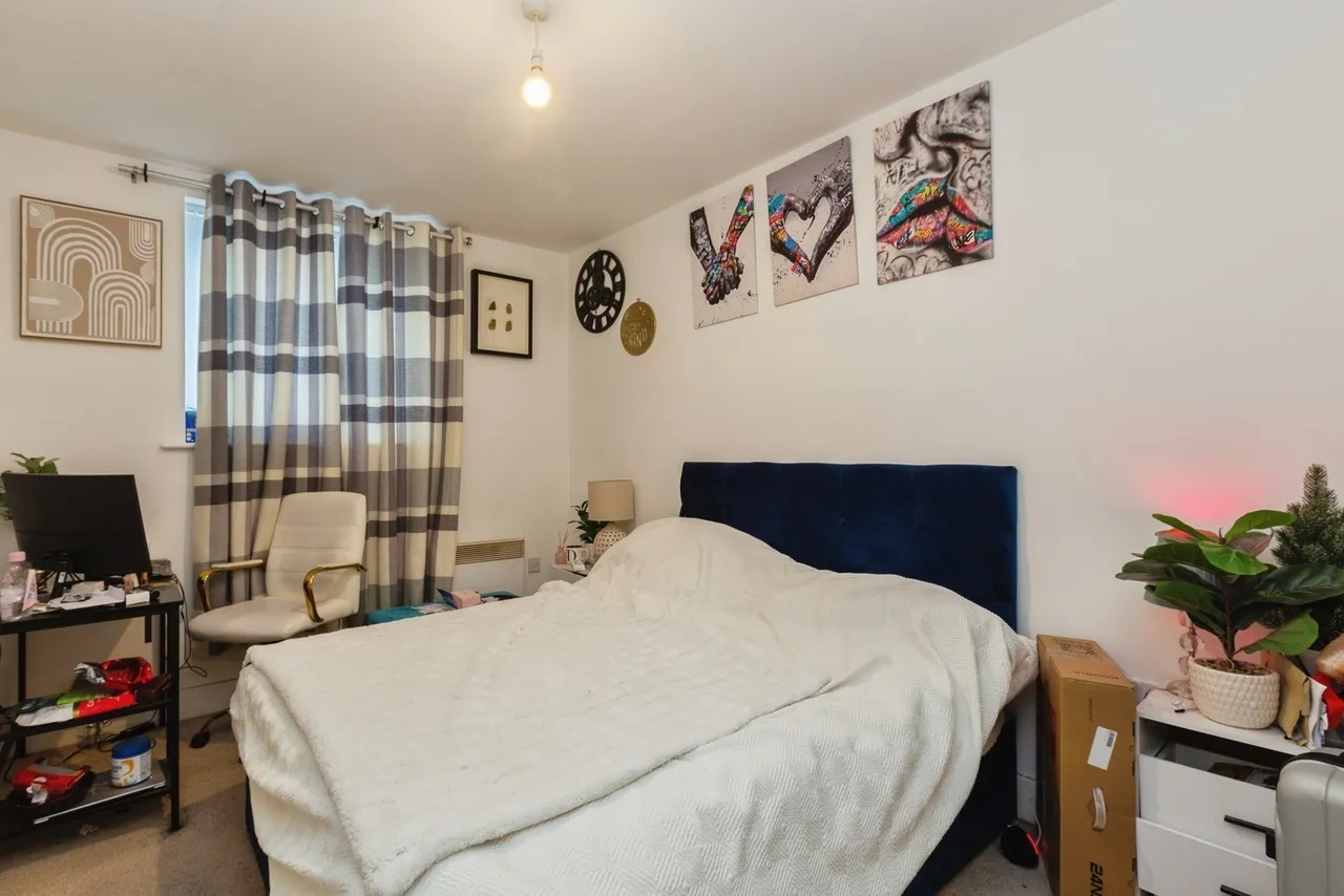 Coxhill Way, Aylesbury, Buckinghamshire, HP21, photo 6