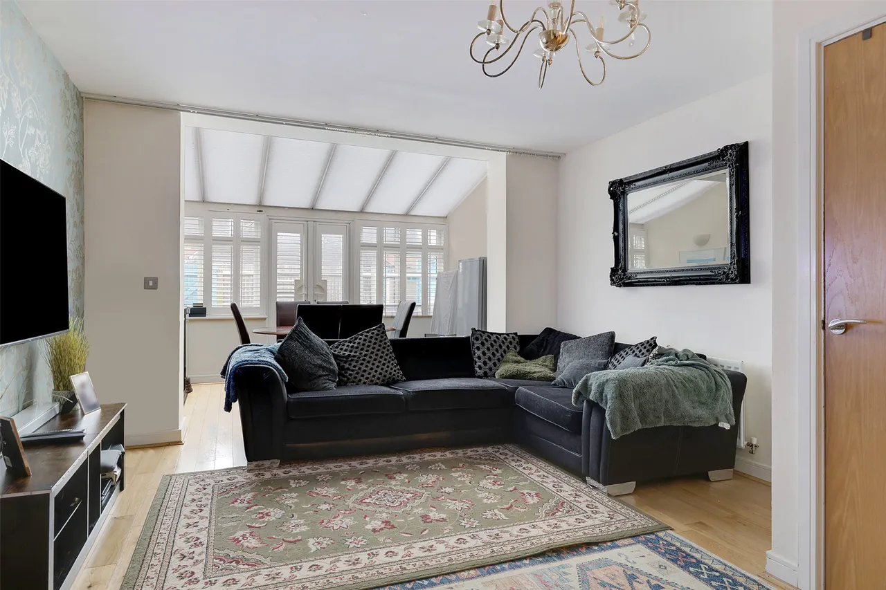 The Moors, Redhill, RH1, photo 3