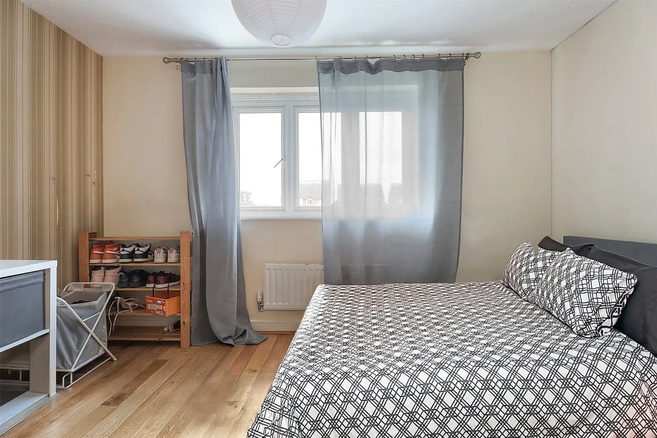 The Moors, Redhill, RH1, photo 6