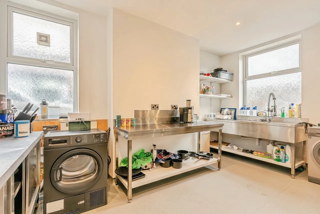 Skipton Road, Barnoldswick, BB18, photo 6